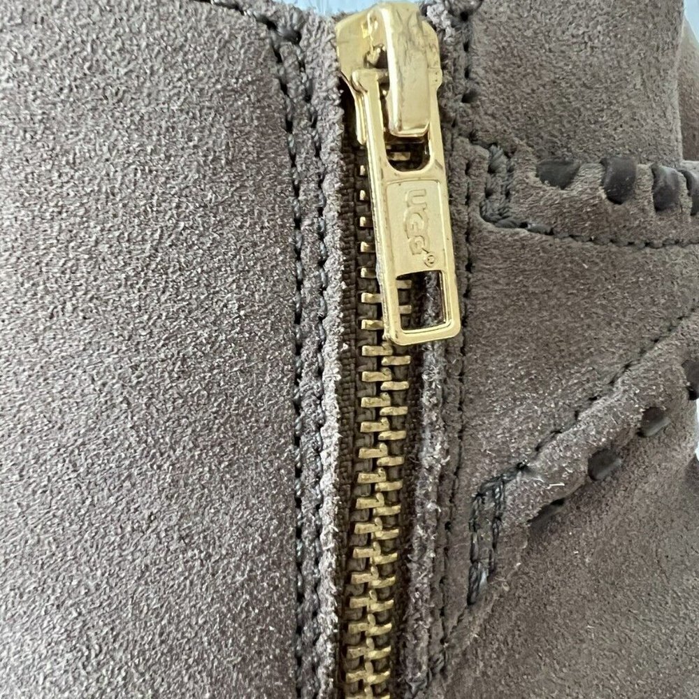 Ugg | Women’s 10 | Suede Fraise Whipstitch Boot Mouse Brown Leather - Picture 9 of 10